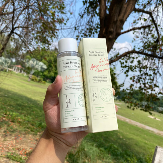 AXIS-Y Aqua Boosting Essence Toner