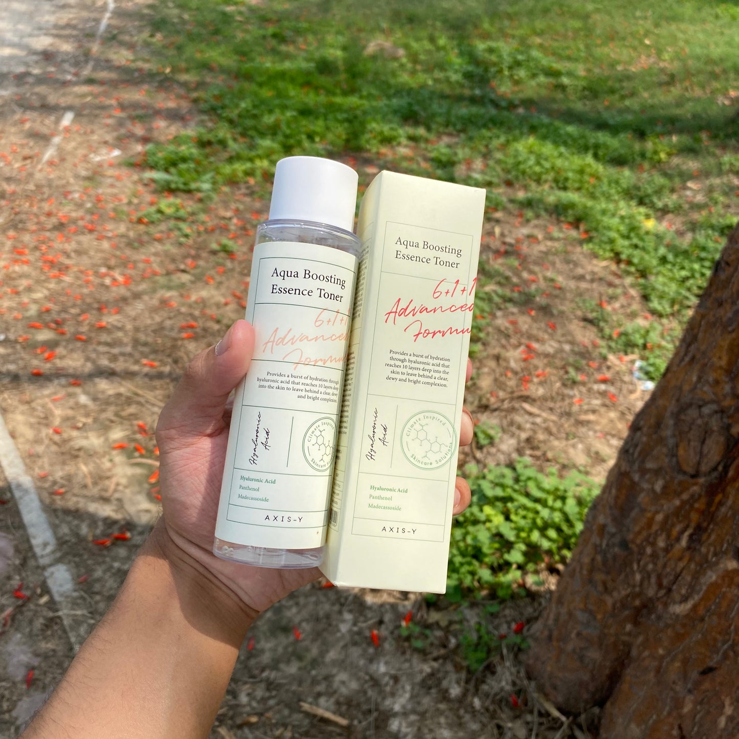 AXIS-Y Aqua Boosting Essence Toner